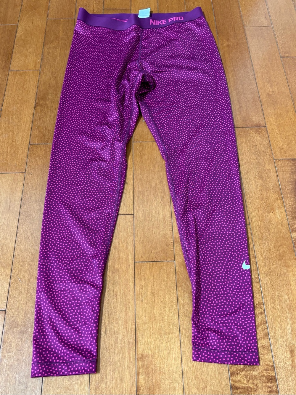 Nike Pro Women’s Extra Large XL Magenta/Pink Dot Compression Leggings